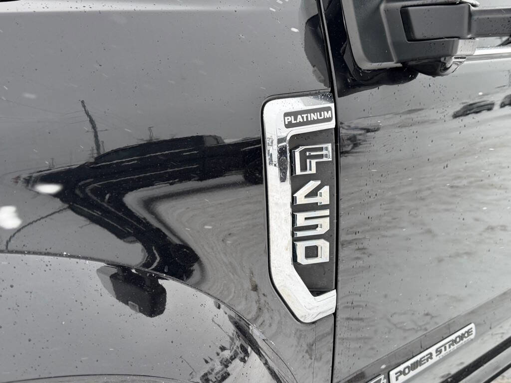 Used 2022 Ford F450 Platinum w/ FX4 Off-Road Package image 10