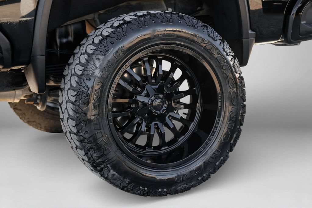 Used 2024 Chevrolet Silverado 3500 High Country w/ High Country Premium Package AWD/4WD image 53