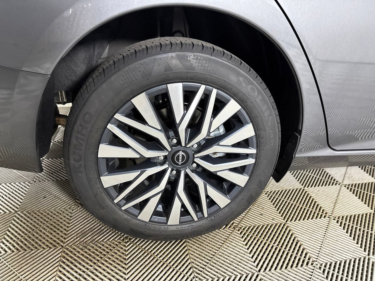 Used 2026 Nissan Altima 2.5 SV AWD/4WD image 28