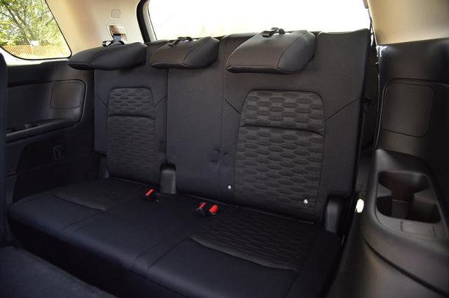 New 2025 Nissan Pathfinder SV w/ Black Appearance Package image 25