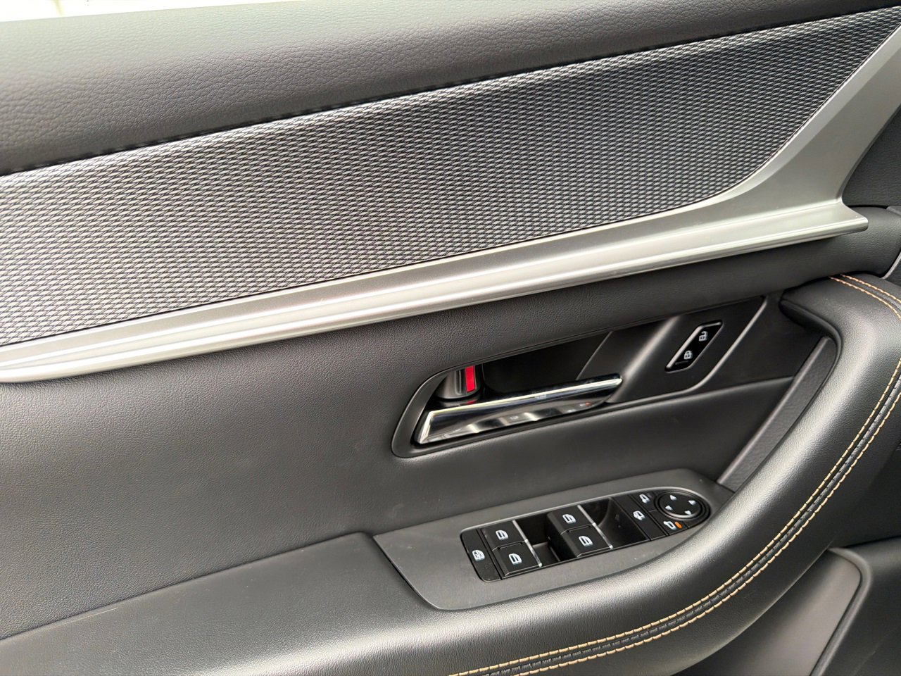 New 2026 MAZDA CX-90 Plug-In Hybrid w/ Premium Plus image 37