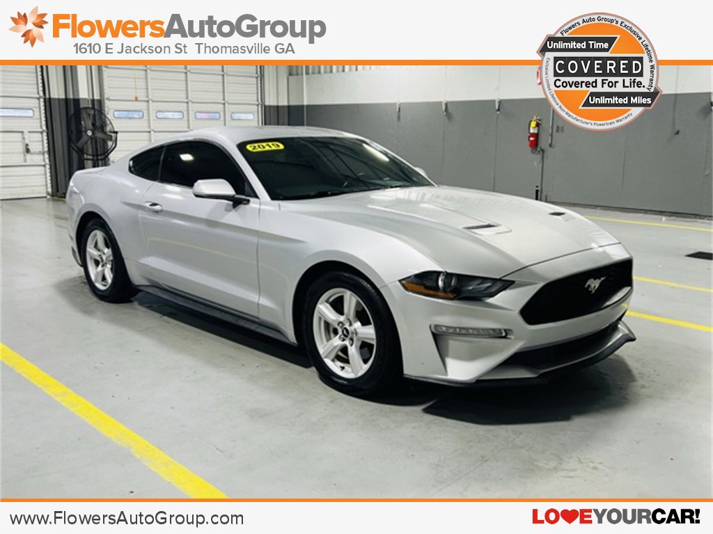 Used 2019 Ford Mustang EcoBoost image 1
