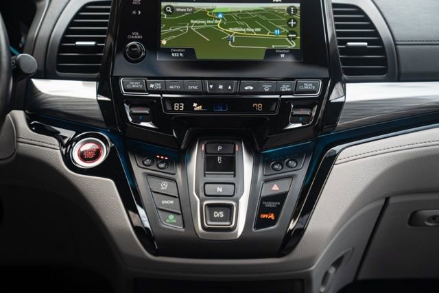 Used 2023 Honda Odyssey Elite image 44
