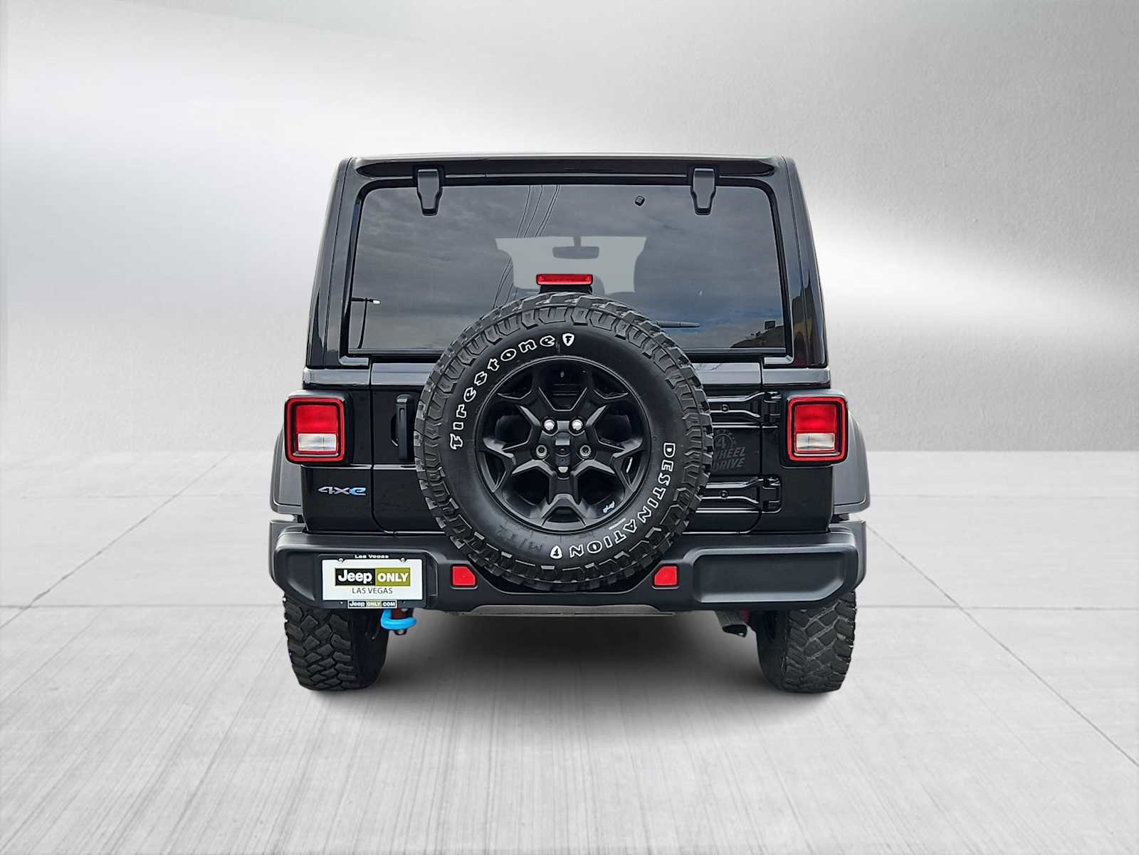 Used 2023 Jeep Wrangler Unlimited w/ Sun & Screen Package image 7