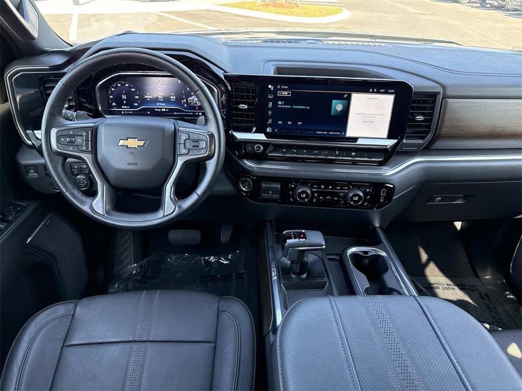 Used 2024 Chevrolet Silverado 1500 High Country w/ High Country Premium Package image 16