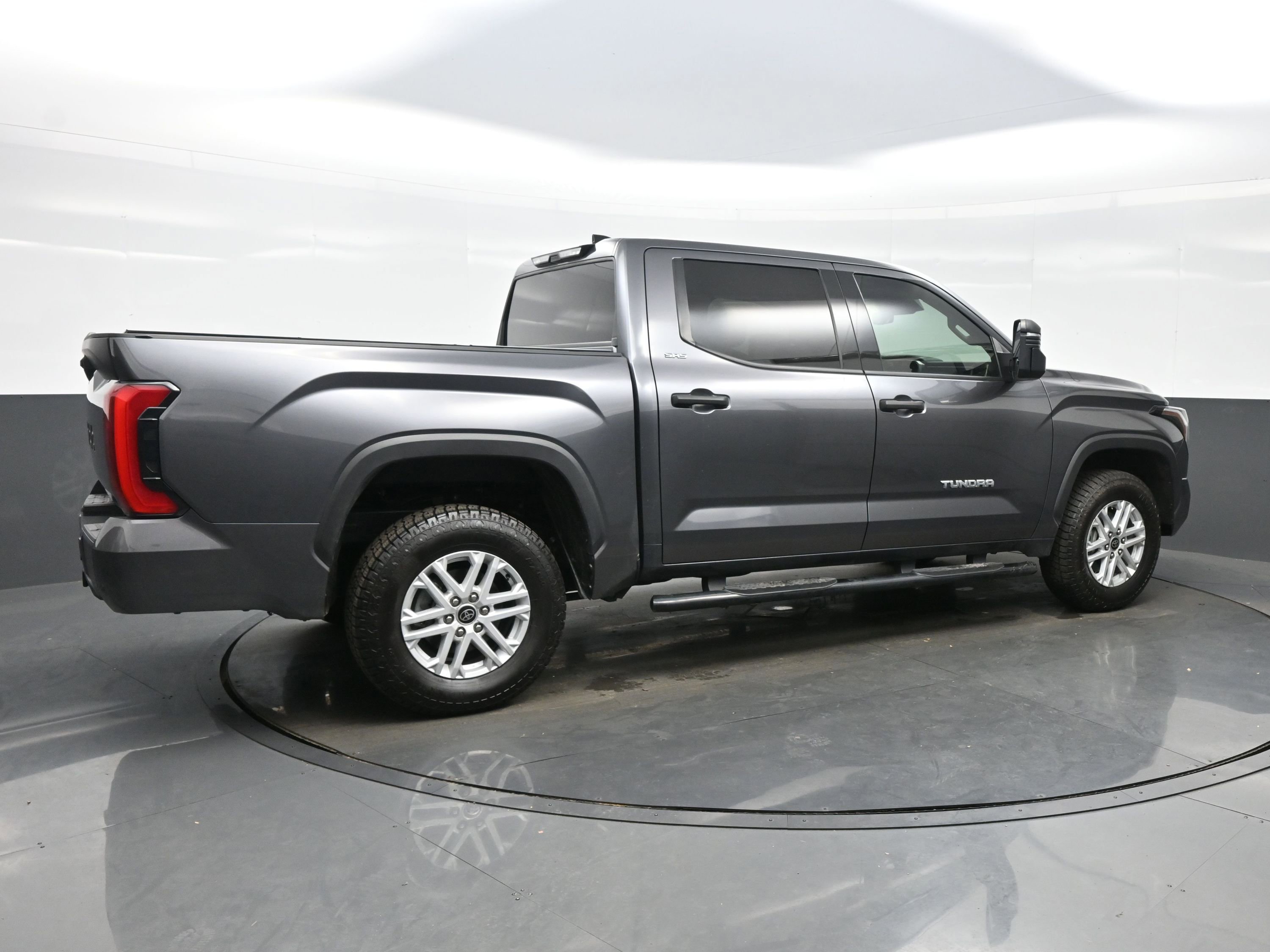 Used 2022 Toyota Tundra SR5 image 6