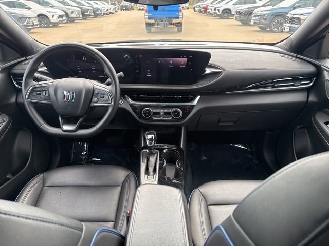 Used 2025 Buick Envista Sport Touring image 44