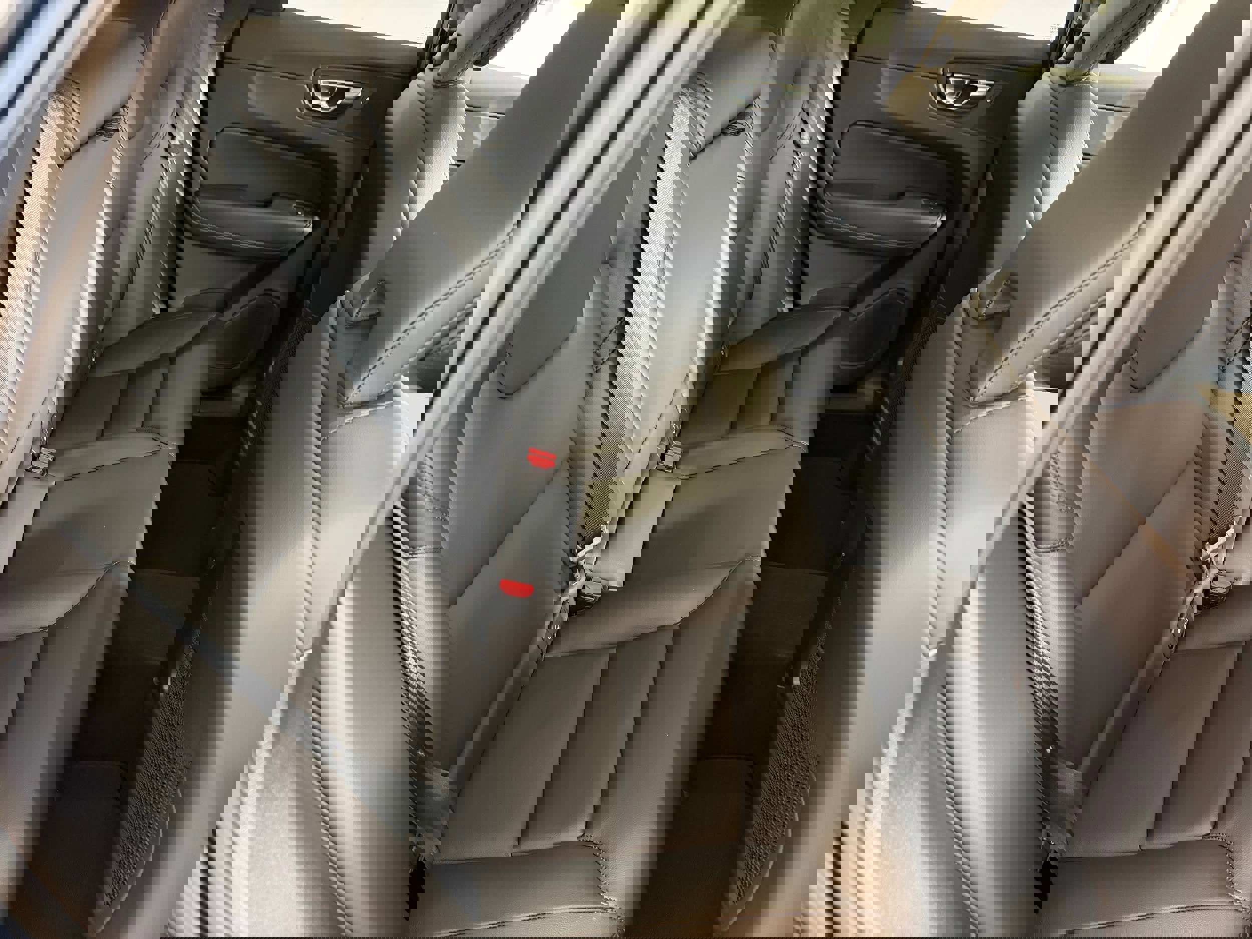 Certified 2025 Volvo XC60 B5 Core w/ Climate Package image 24