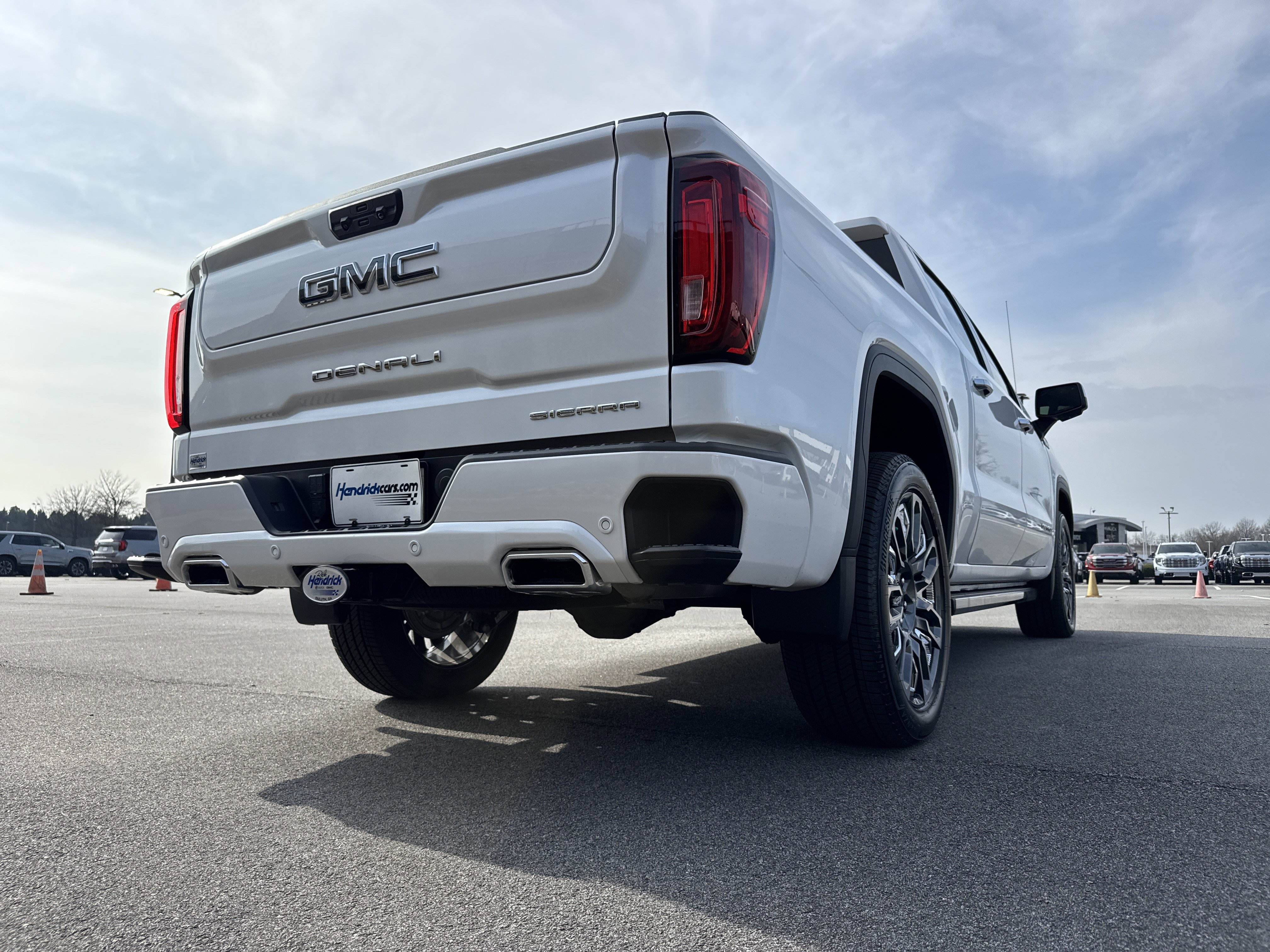 Used 2024 GMC Sierra 1500 Denali Ultimate image 10