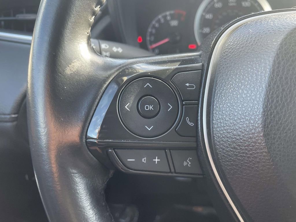 Used 2022 Toyota Corolla Cross LE AWD/4WD image 26