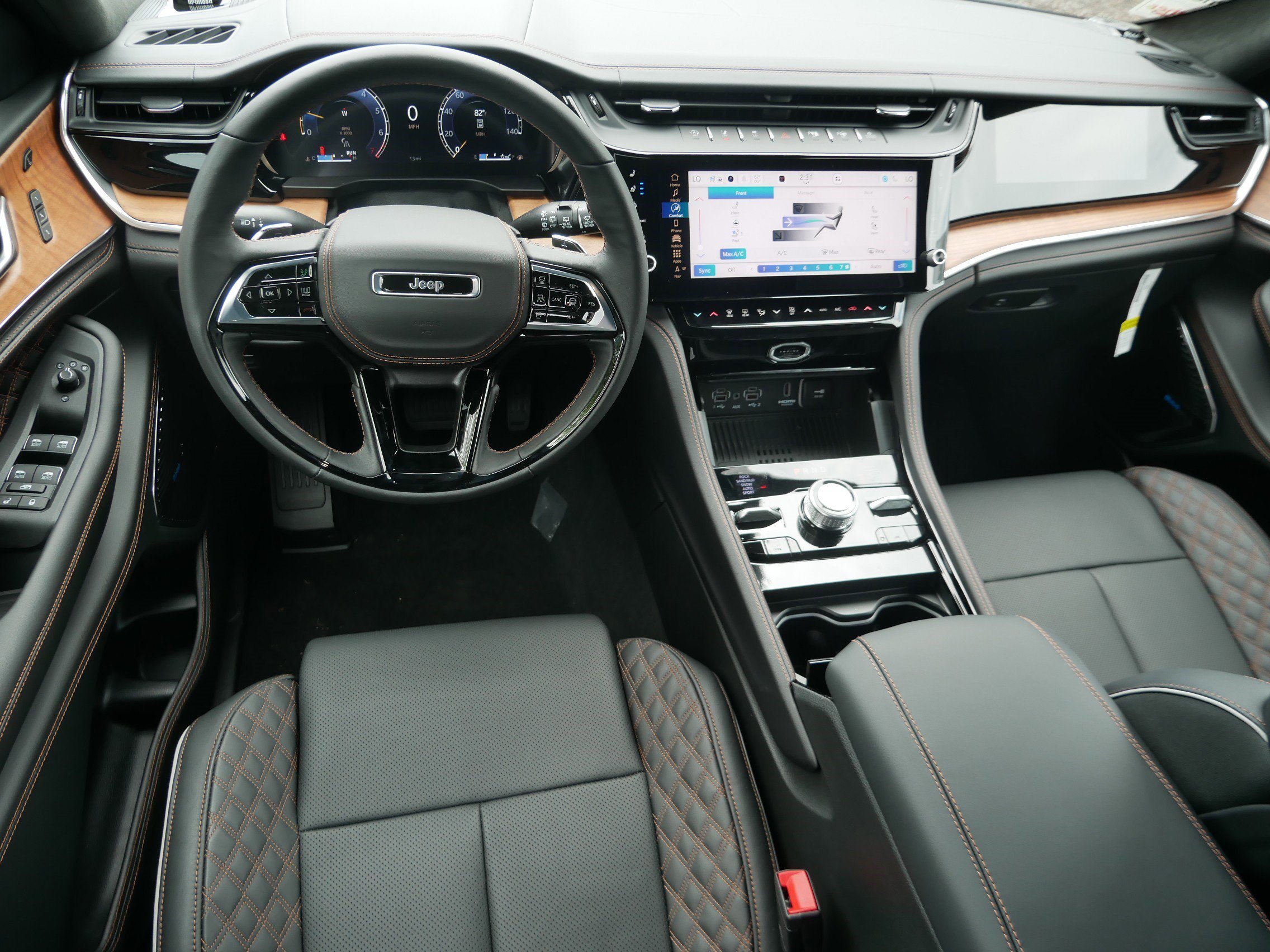 New 2026 Jeep Grand Cherokee Summit AWD/4WD image 12