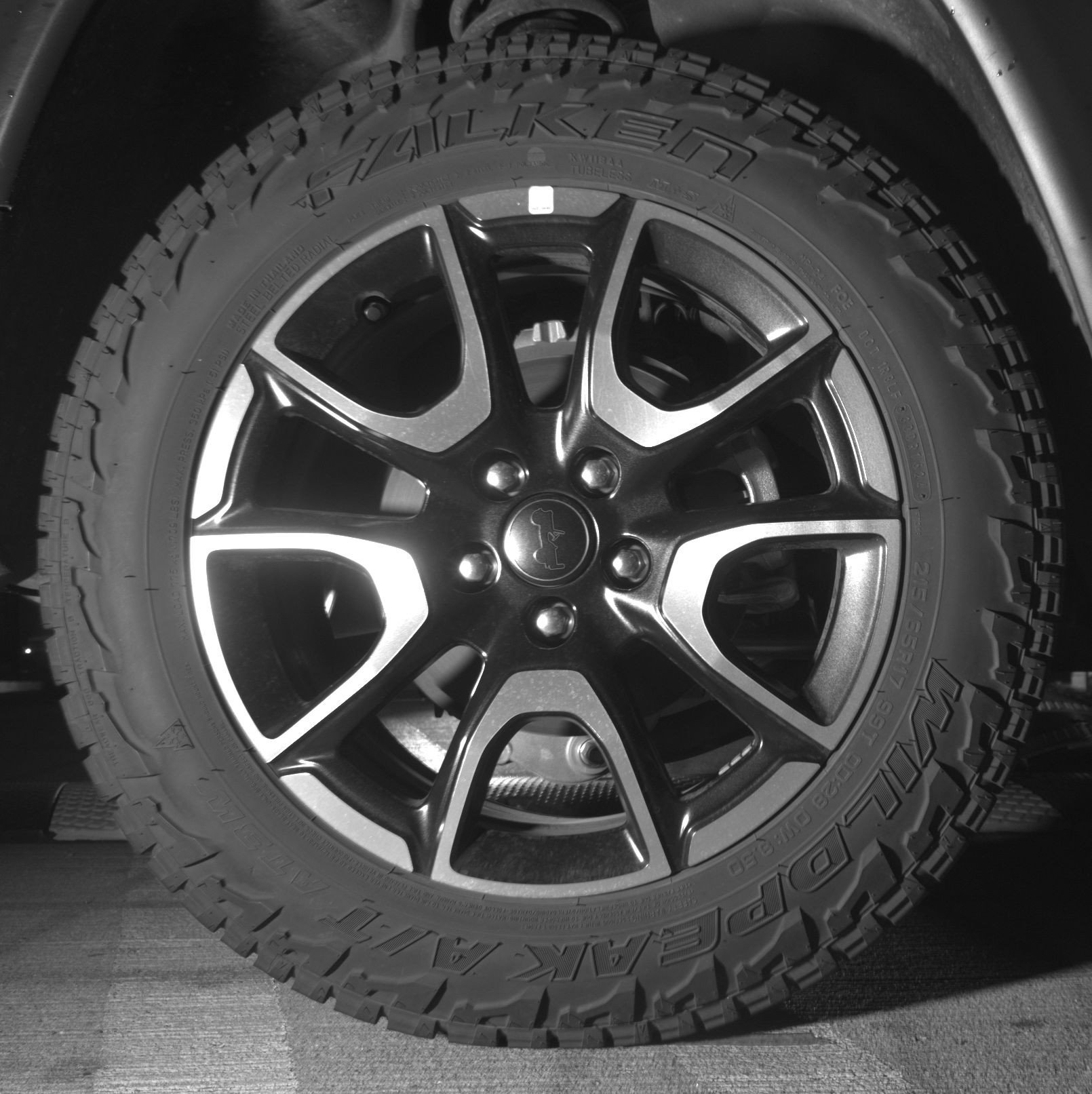 Used 2025 Jeep Compass Trailhawk AWD/4WD image 15