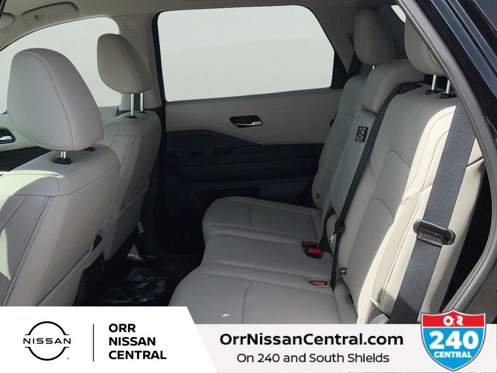 New 2026 Nissan Pathfinder SL image 13