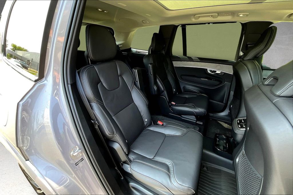 New 2026 Volvo XC90 B6 Ultra w/ Protection Package image 10