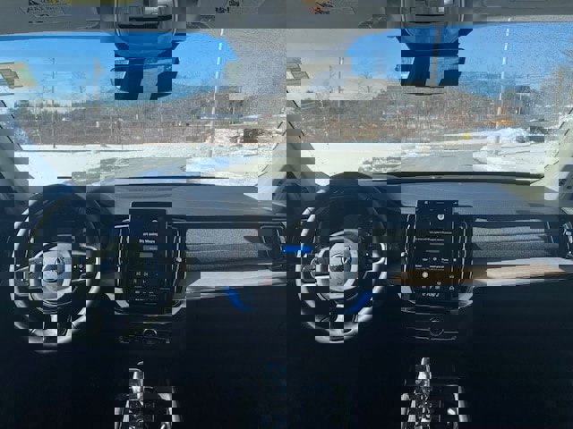 New 2026 Volvo XC90 B6 Plus w/ Protection Package Premier image 11