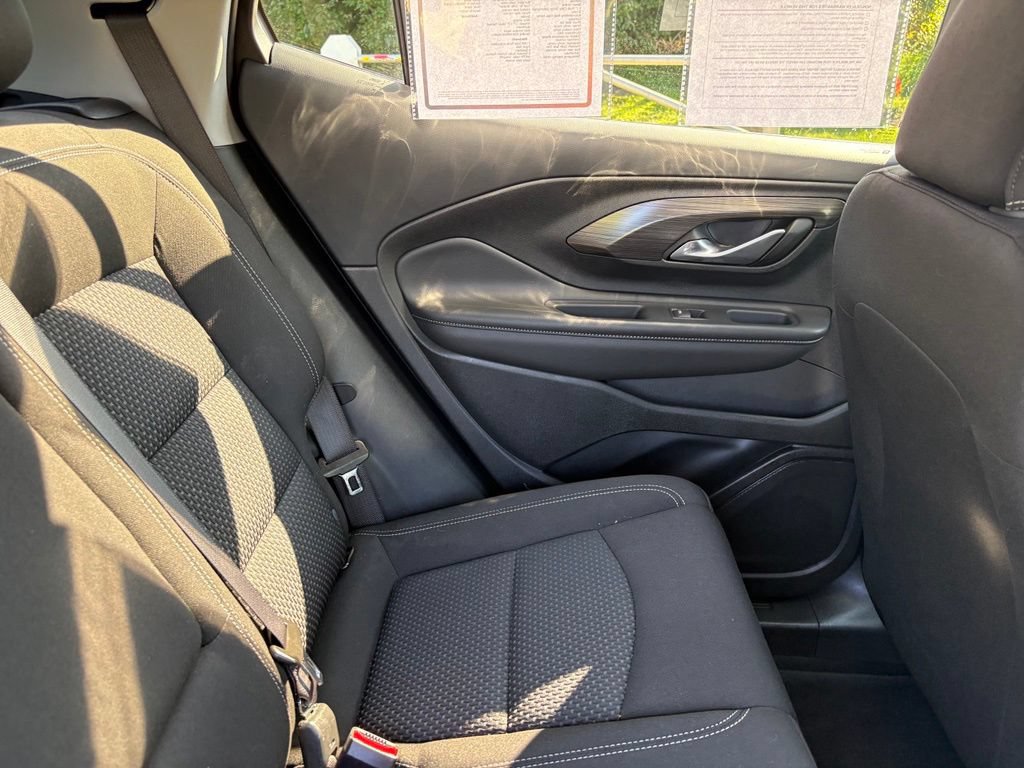 Used 2023 GMC Terrain SLE w/ Driver Convenience Package FWD image 35