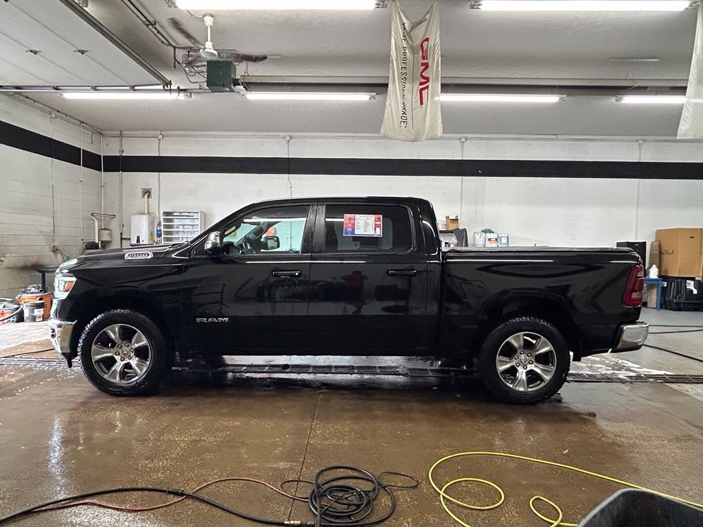 Used 2023 RAM 1500 Laramie AWD/4WD image 2