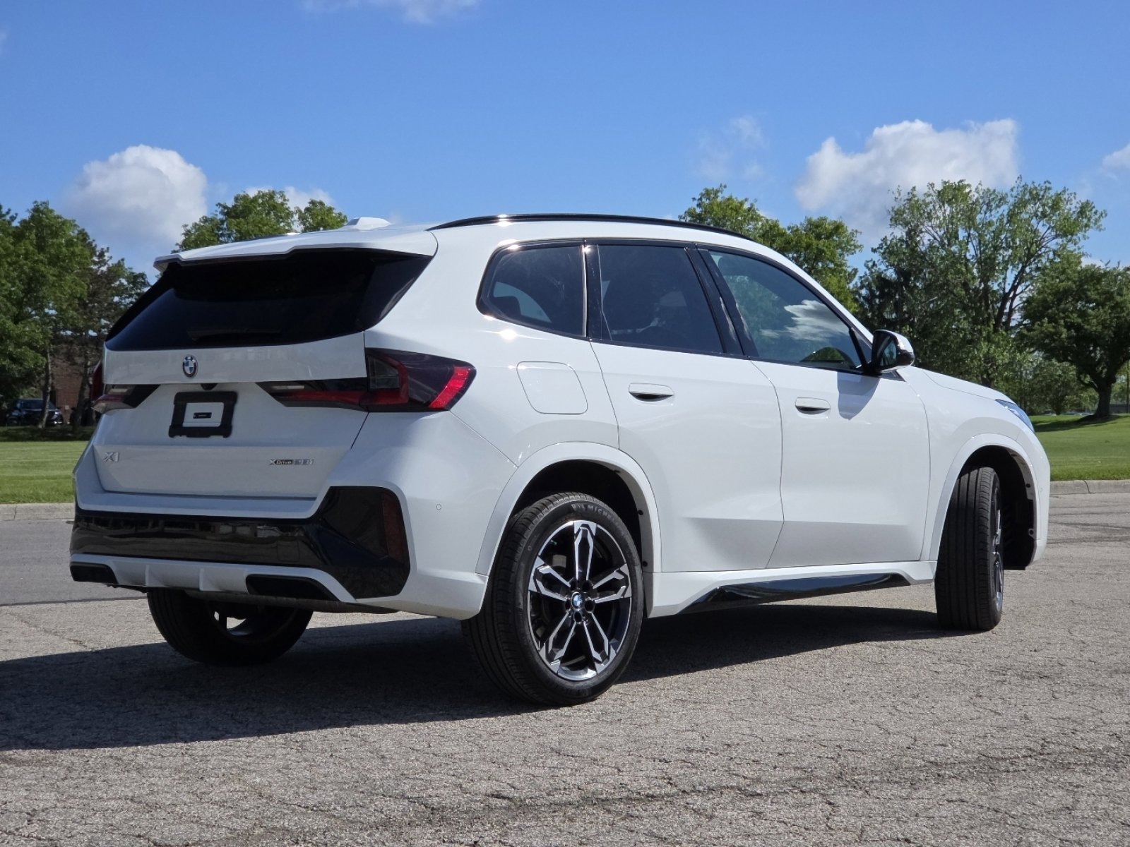 Used 2025 BMW X1 xDrive28i w/ Premium Package AWD/4WD image 25