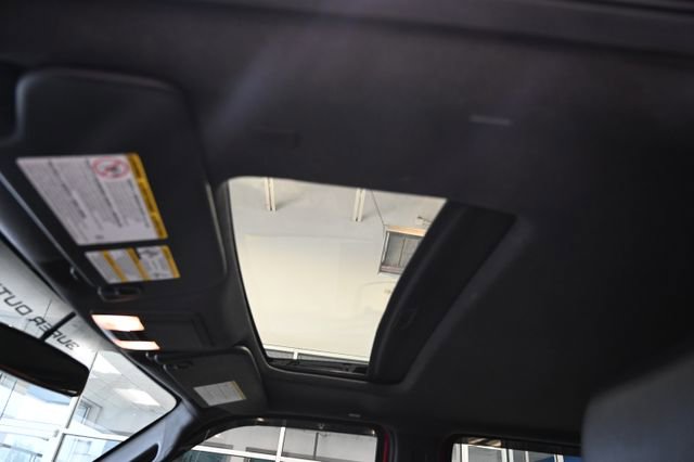 Used 2016 Ford F350 Lariat w/ Lariat Interior Package image 23