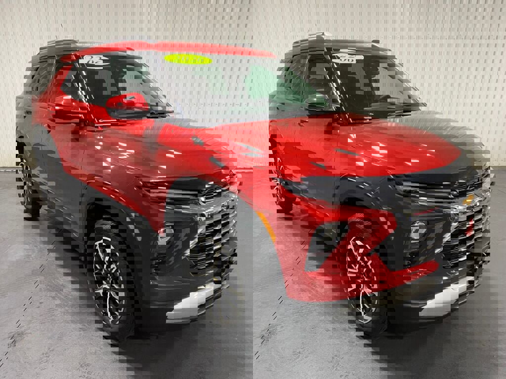 Used 2026 Chevrolet TrailBlazer LT w/ LT Cold Weather Package image 2
