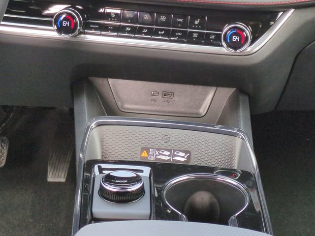 New 2026 Chevrolet Equinox RS w/ Safety and Technology Package AWD/4WD image 18