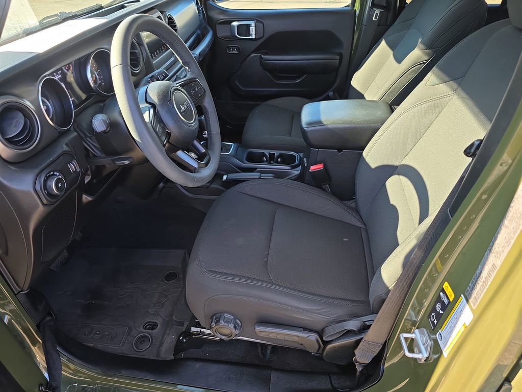 Used 2023 Jeep Wrangler Willys image 8