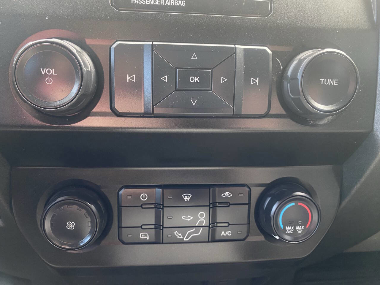 Used 2022 Ford F250 XL w/ Power Equipment Group image 28