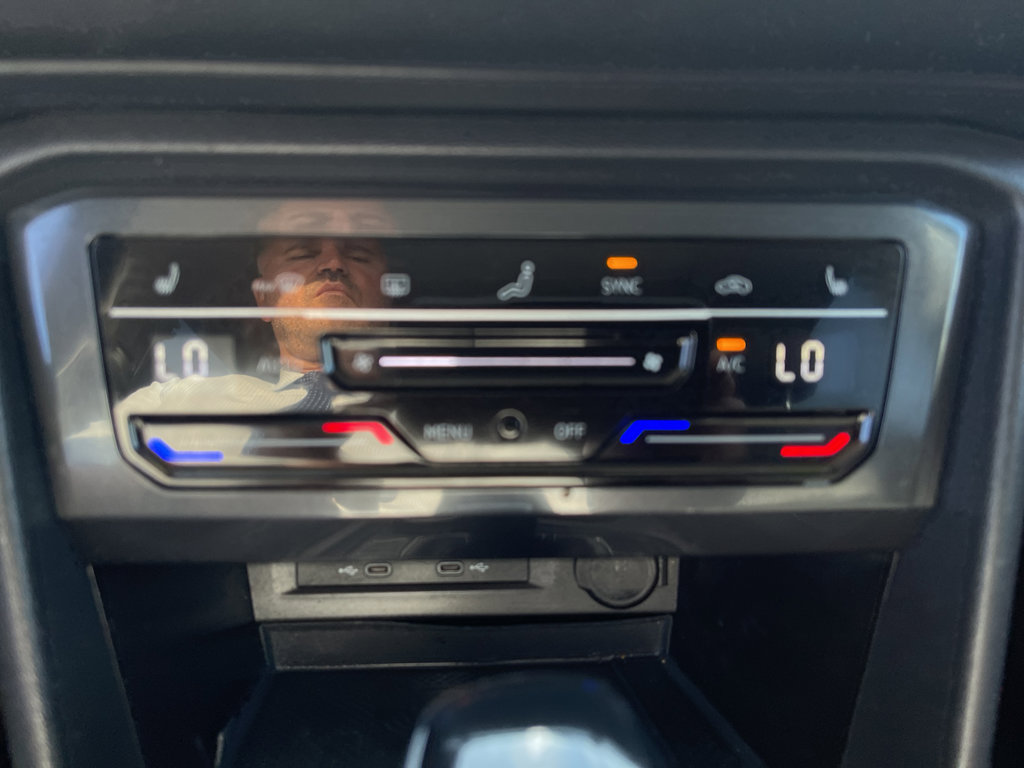 Used 2022 Volkswagen Tiguan SE image 26