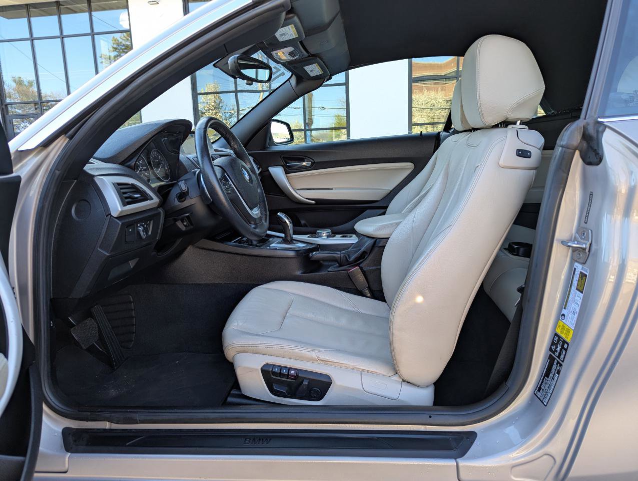 Used 2015 BMW 228i xDrive Convertible AWD/4WD image 12
