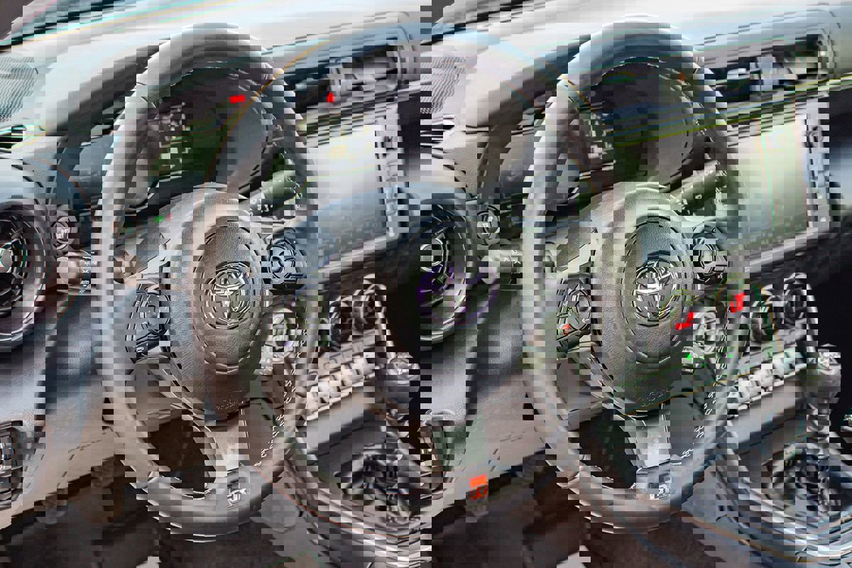 Used 2022 Toyota GR86 w/ ALL Weather Mat Package (TMS) image 17