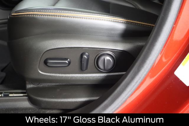 Used 2021 GMC Acadia AT4 w/ Technology Package image 39