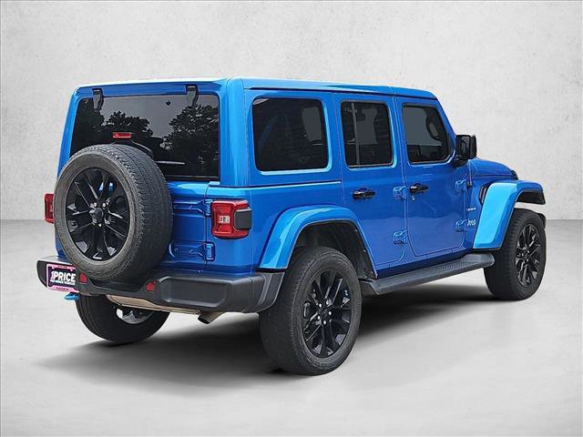 Used 2022 Jeep Wrangler Unlimited Sahara w/ Cold Weather Group AWD/4WD image 5