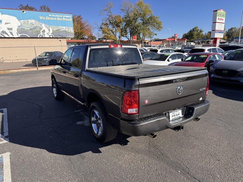 Used 2018 RAM 1500 Express w/ Express Value Package AWD/4WD image 5
