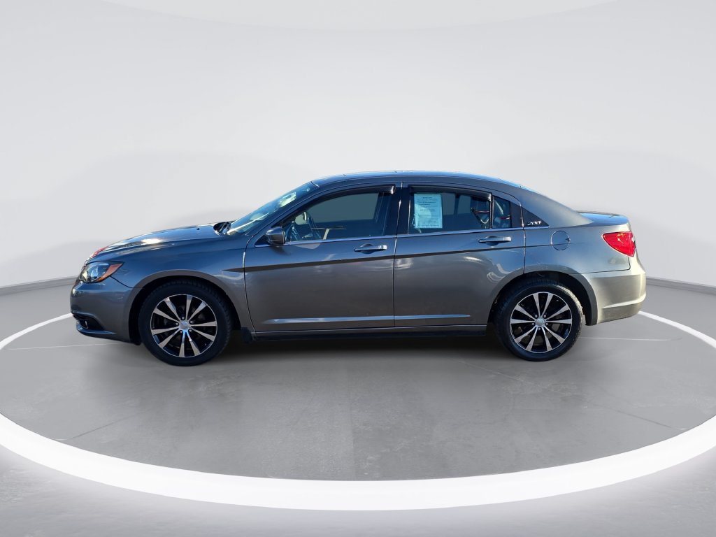Used 2012 Chrysler 200 S FWD image 7