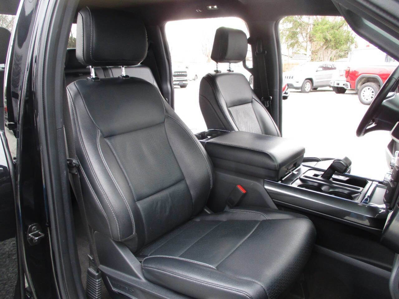 Used 2022 Ford F150 Lariat w/ Equipment Group 502A High image 25