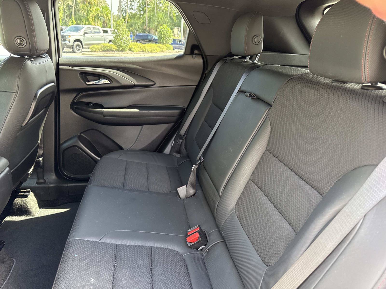 Used 2021 Chevrolet TrailBlazer RS w/ Convenience Package FWD image 11