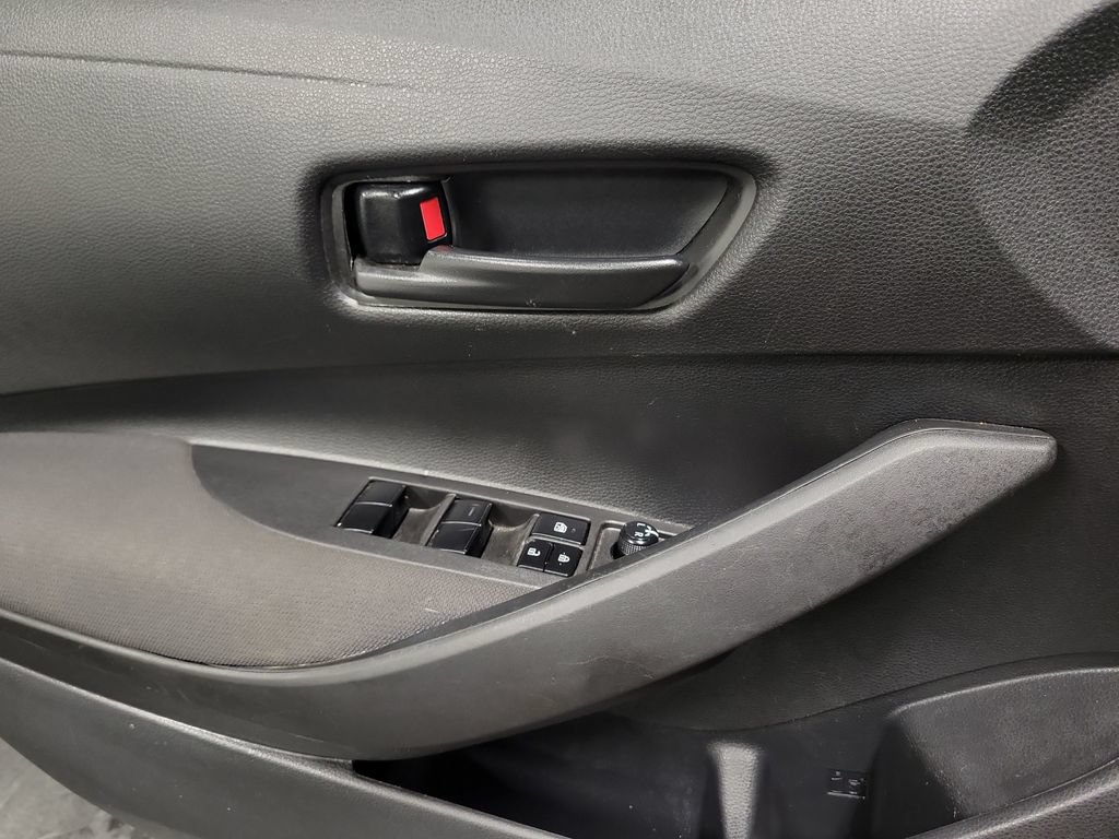 Used 2022 Toyota Corolla LE FWD image 24