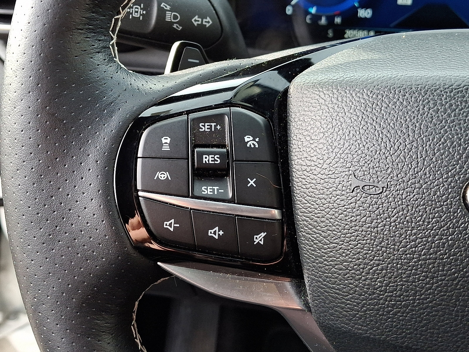 Used 2023 Ford Explorer ST w/ Equipment Group 401A image 24