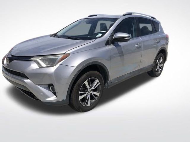 Used 2016 Toyota RAV4 XLE w/ Convenience Package FWD image 4