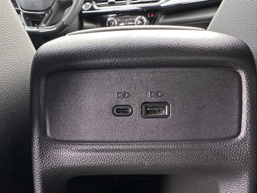 Certified 2024 Chevrolet Trax RS FWD image 22