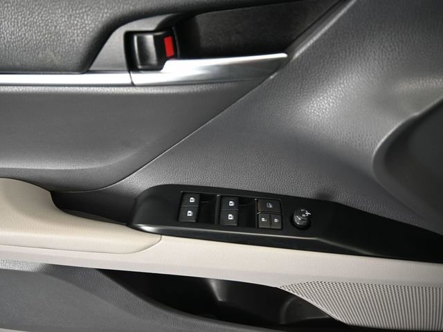 Used 2020 Toyota Camry LE image 37