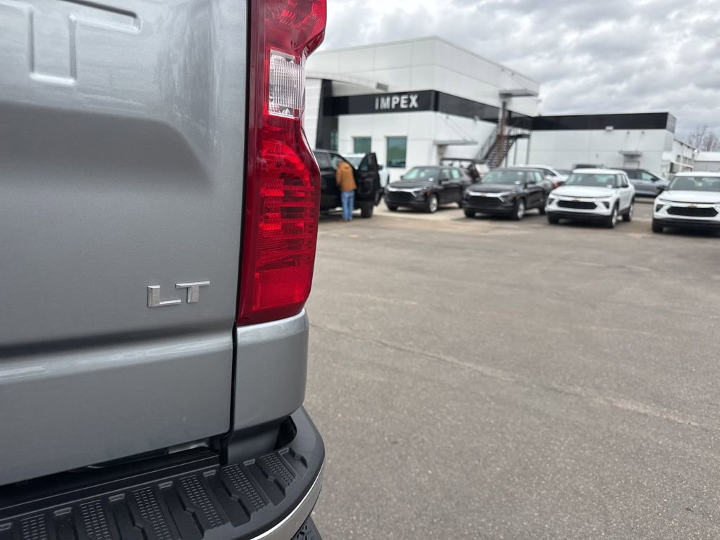 Used 2025 Chevrolet Silverado 1500 LT image 33