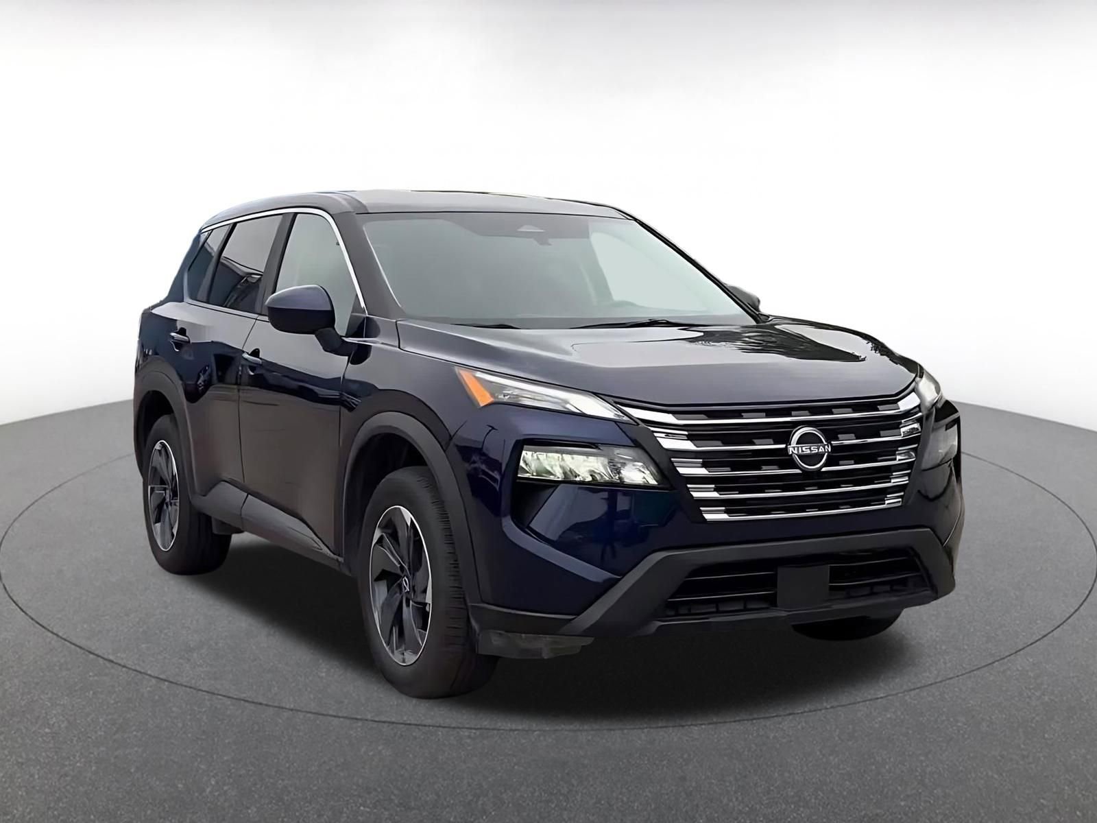 Used 2025 Nissan Rogue SV FWD image 3