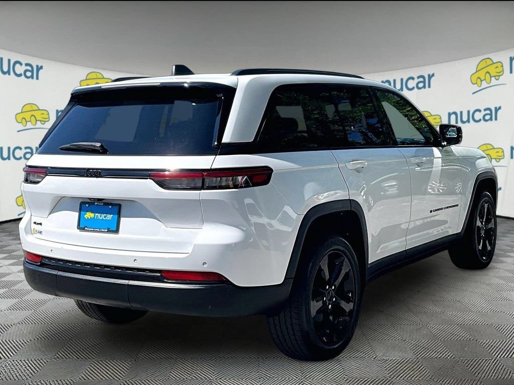 Used 2023 Jeep Grand Cherokee Altitude AWD/4WD image 6