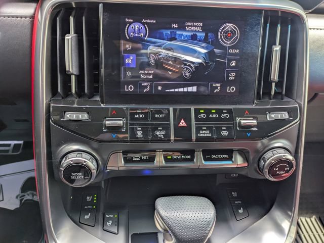Used 2024 Lexus LX 600 F Sport AWD/4WD image 34