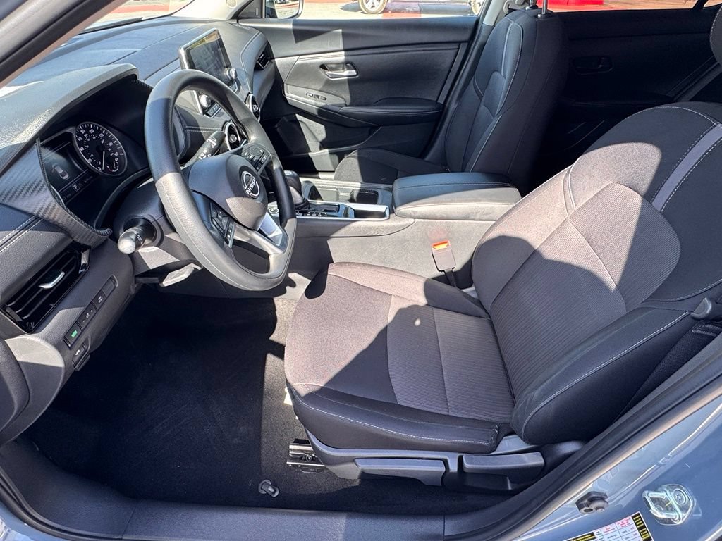 Certified 2025 Nissan Sentra SV FWD image 11