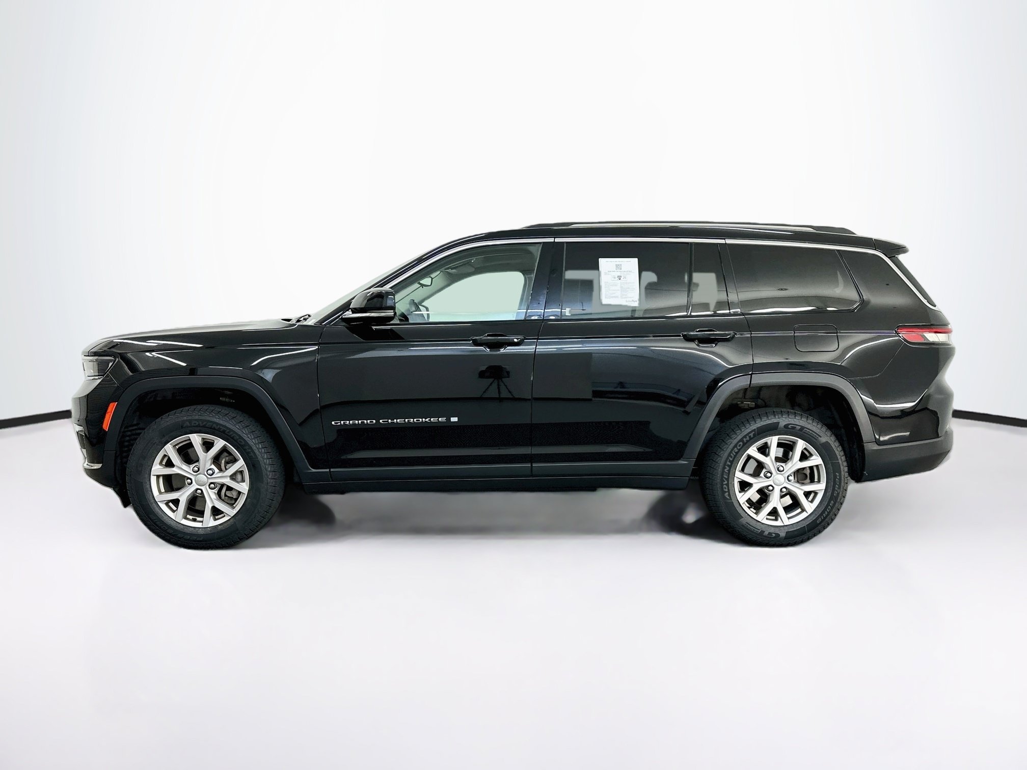 Used 2022 Jeep Grand Cherokee L Limited AWD/4WD image 4
