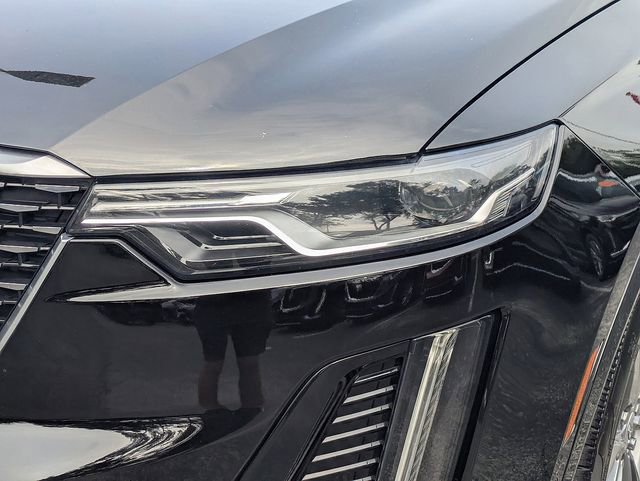 Certified 2023 Cadillac XT6 Premium Luxury w/ Technology Package FWD image 9