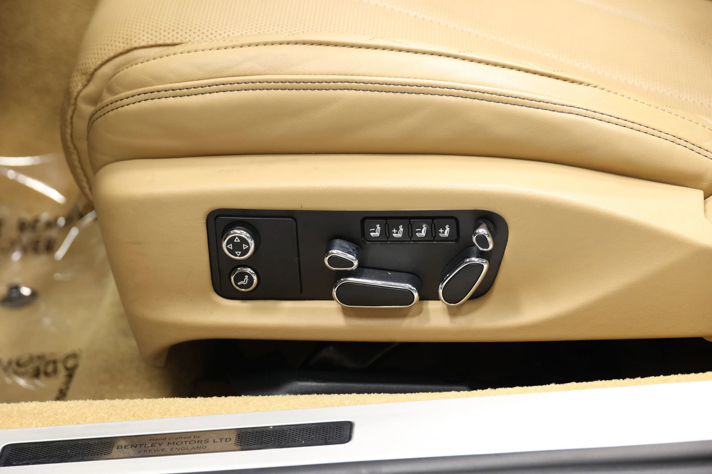 Used 2021 Bentley Continental GT image 18