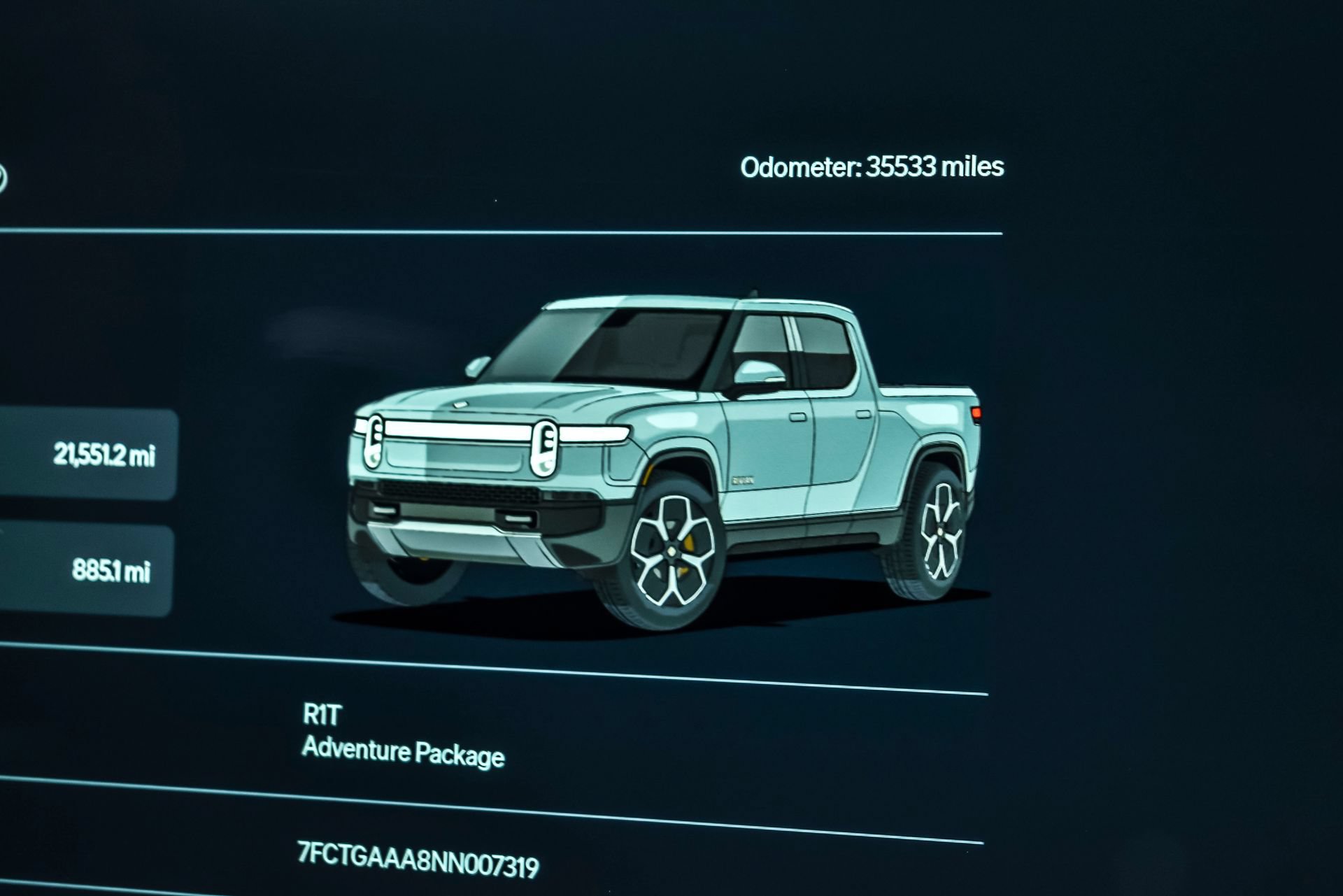 Used 2022 Rivian R1T Adventure AWD/4WD image 25